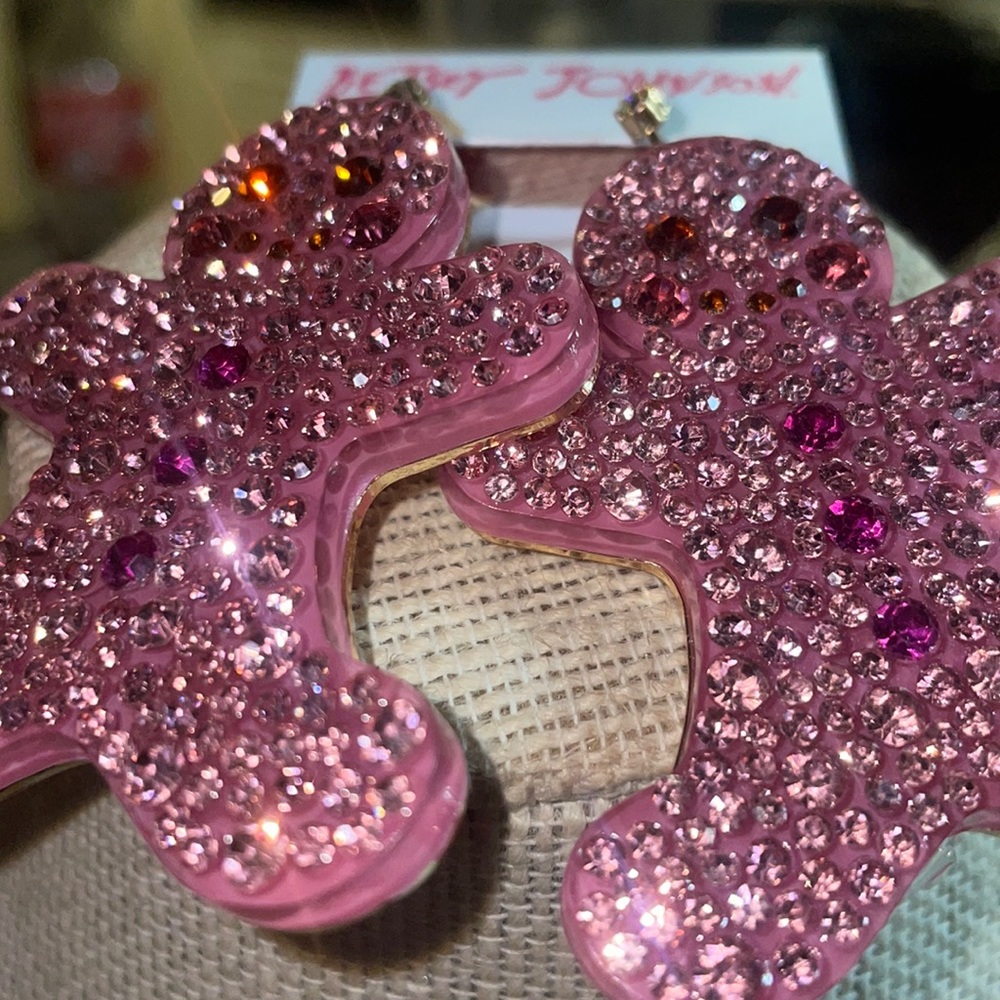 Betsey Johnson Holiday Pink CrystalGinger Bread Cookie Earrings🎄
